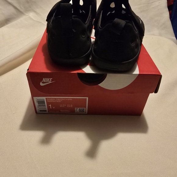 Nike Kids Black Slip-On Water Shoes with White Swoosh - Picture 4 of 4